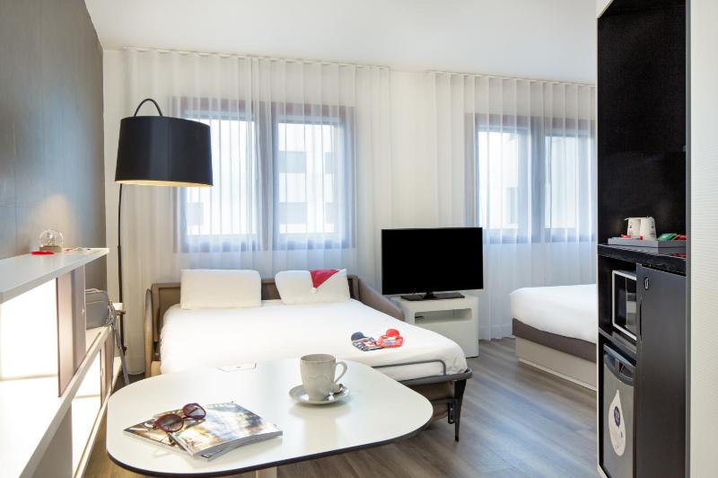Novotel Suites Perpignan Centre Hotel - image 12