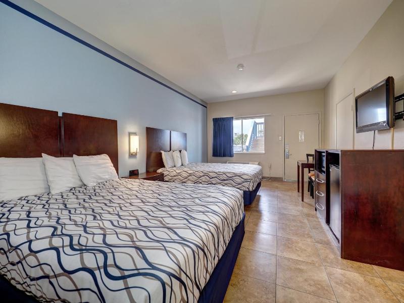 Alister Square Inn - image 31