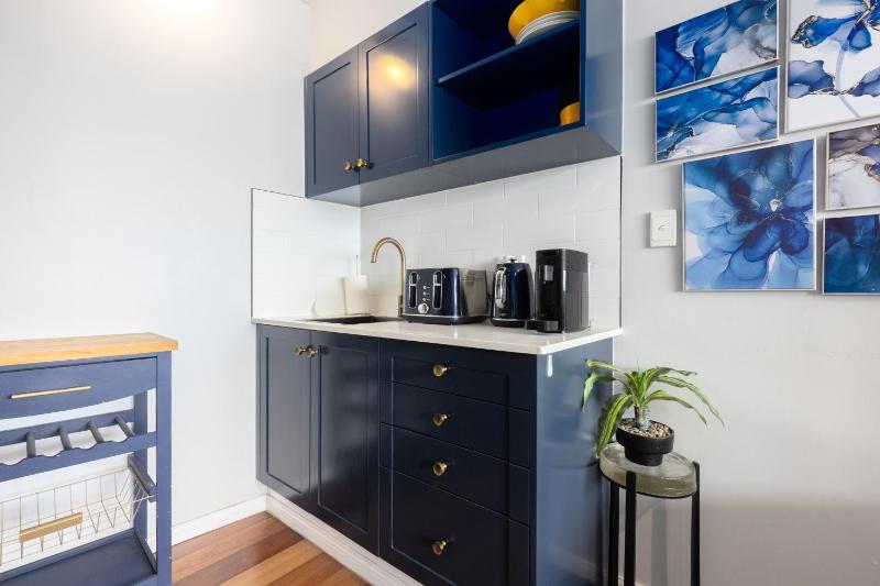 The Ridge Stylish 2BR Cityside Apartment with Pool Gym and Parking - image 11