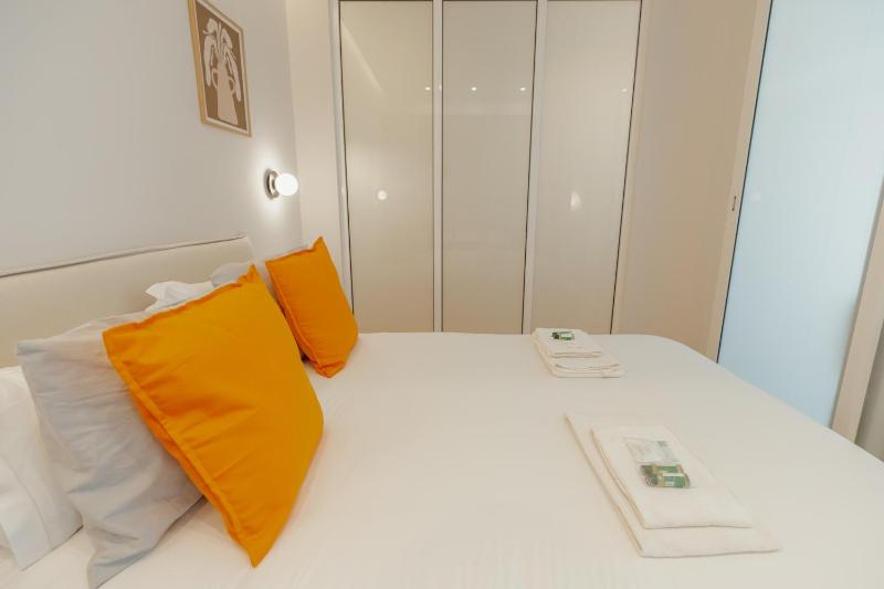 Bright Window Apartment by Vacationy - image 12