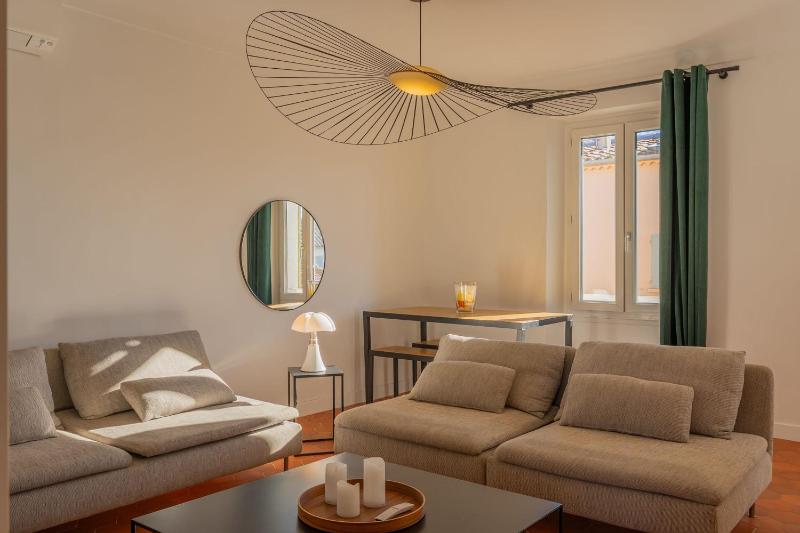 Saint-Tropez Bright apartment near the port - image 9