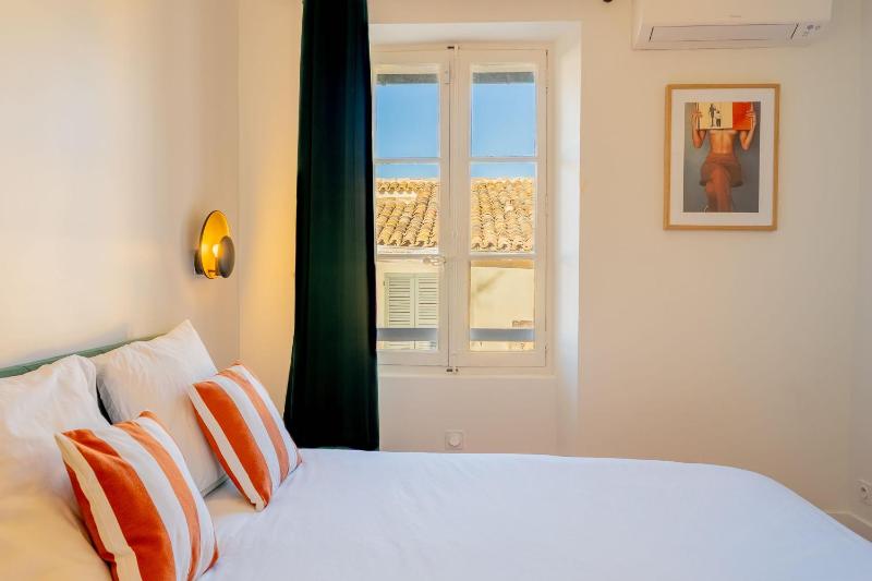 Saint-Tropez Bright apartment near the port - image 8