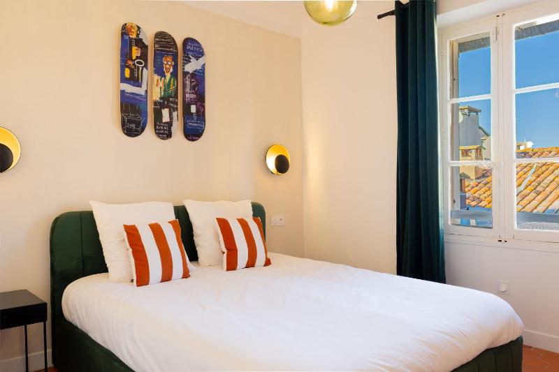Saint-Tropez Bright apartment near the port - image 12