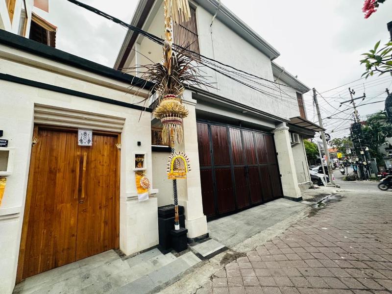 Umah Tisya Guest House - image 10