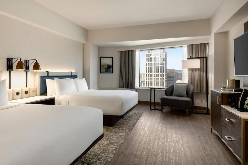 Crowne Plaza Seattle By IHG - image 13