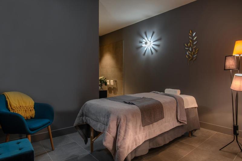 SOWELL HOTELS Les Chevaliers - image 35