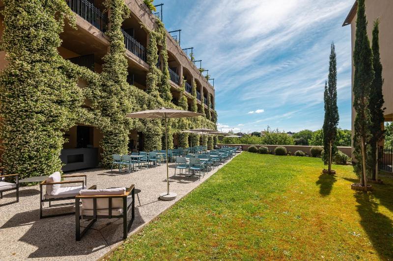 SOWELL HOTELS Les Chevaliers - image 28