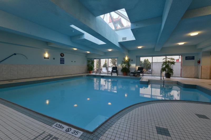 Holiday Inn Montreal Centre Ville Downtown By IHG - image 4