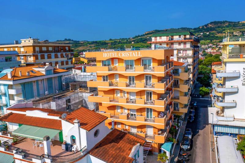 Hotel Cristall - image 9