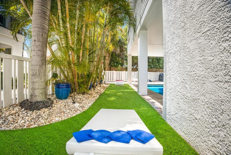 Beachology - image 40