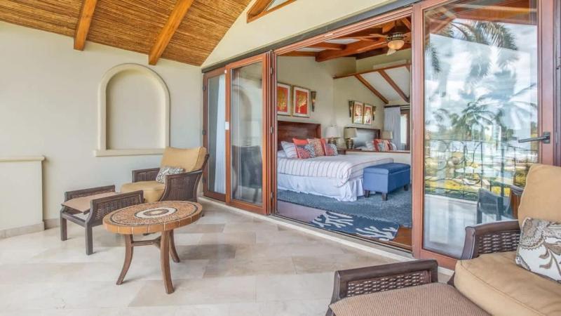 Chic Condo with a Stylish Coastal Design in an Exclusive Condo Community with Direct Beach Access - image 9