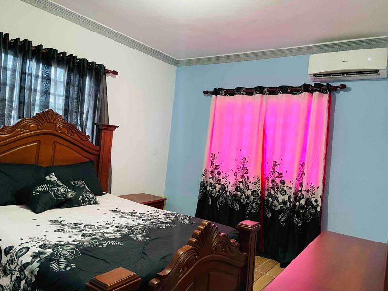 Stylish Apartment Steps from Puerto Plata Malecon - image 9