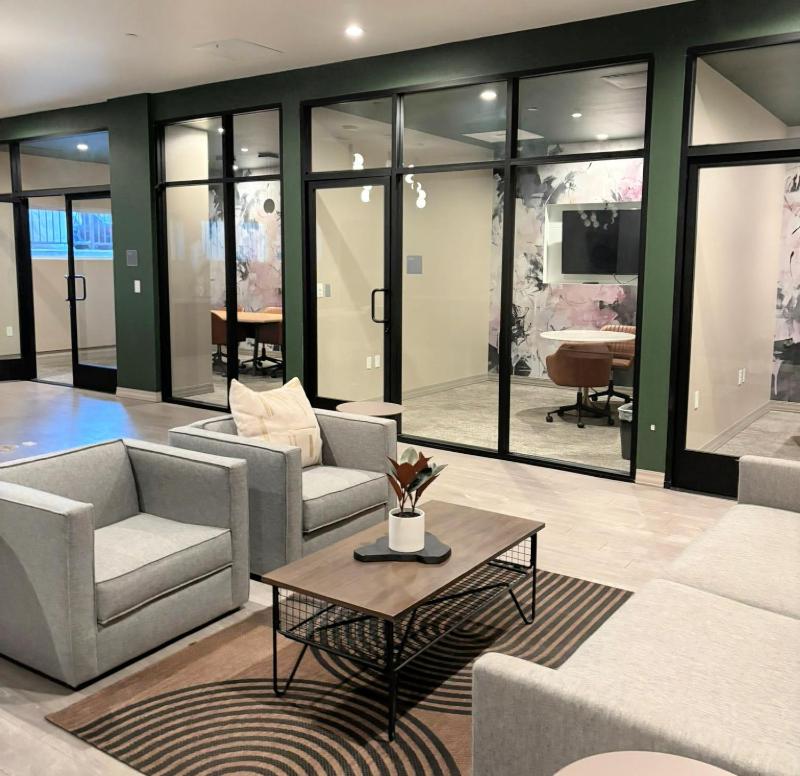 Modern Luxury ENTIRE Apartments in the Heart of Los Angeles - image 6
