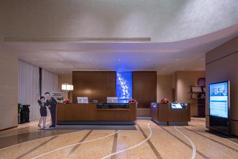 Elong Hotel Qingdao Golden Beach - image 10