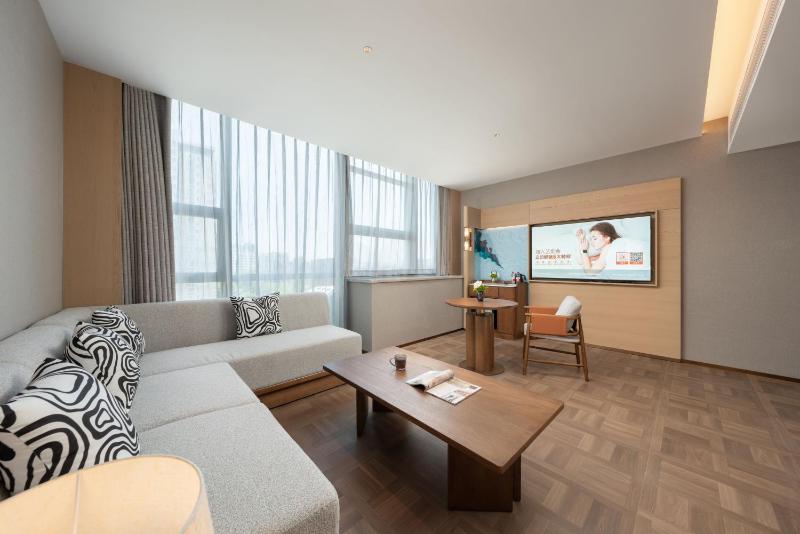 Elong Hotel Qingdao Golden Beach - image 21