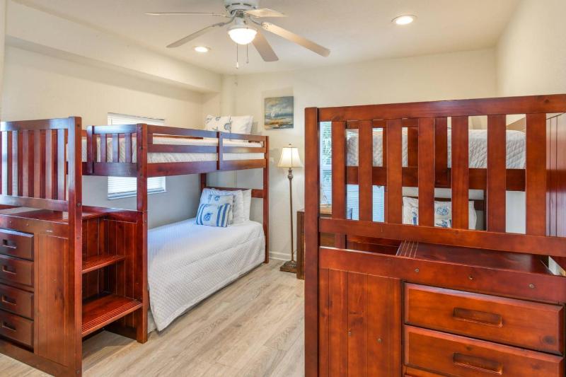 Ocean Sunrise Retreat - image 3