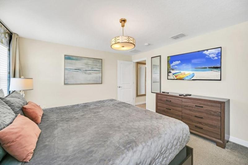 Retreat & Relax Screened In Pool Home Kid Rooms townhouse - image 26