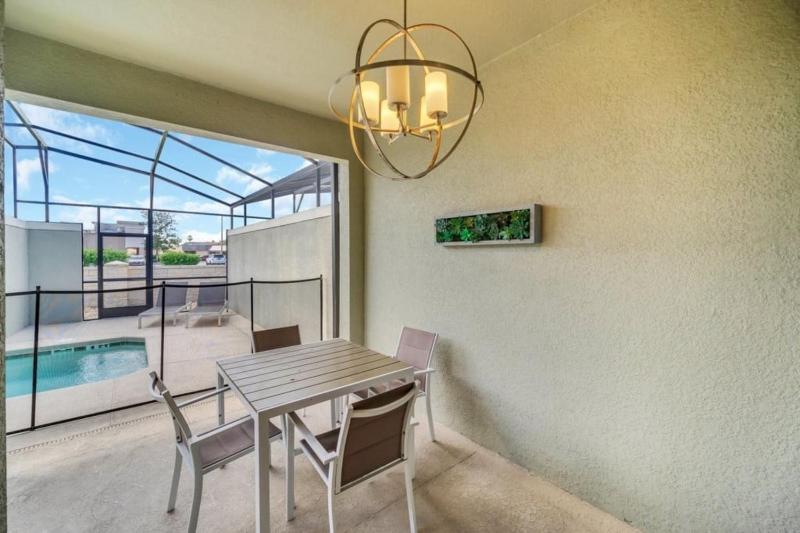 Retreat & Relax Screened In Pool Home Kid Rooms townhouse - image 22