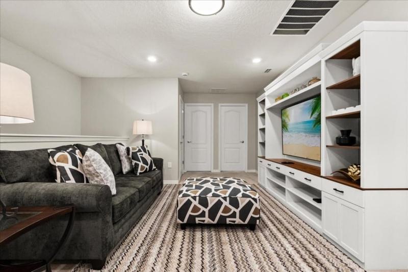 the Sun Factory Home With Private Pool! villa - image 17