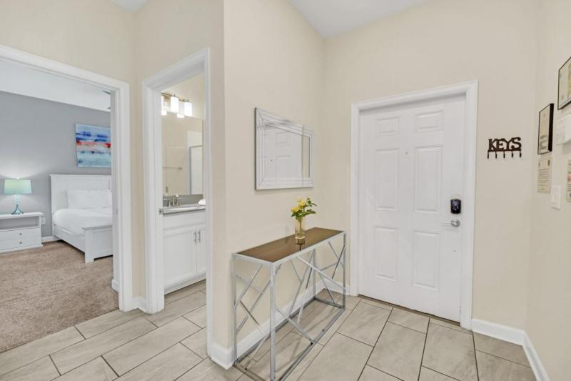 Beautiful Paradise Palms Retreat townhouse - image 6
