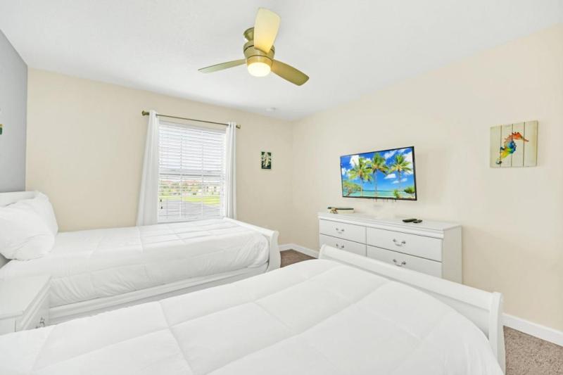 Beautiful Paradise Palms Retreat townhouse - image 8