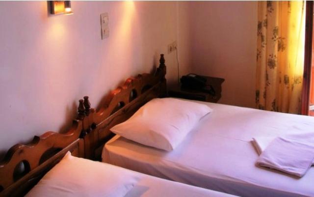 One-Bedroom Apartment (3 Adults) image 2