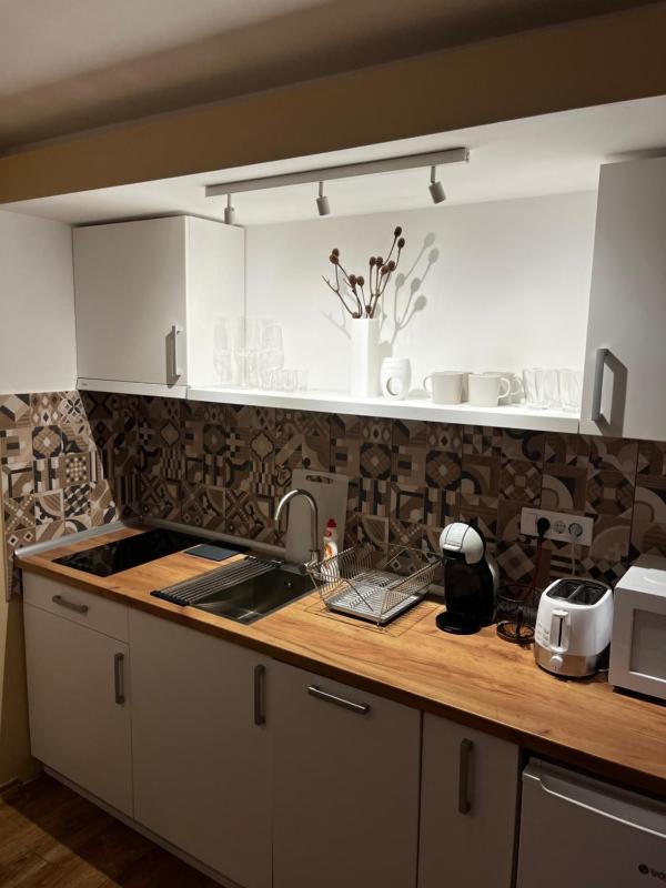 Crown Apartment - image 5