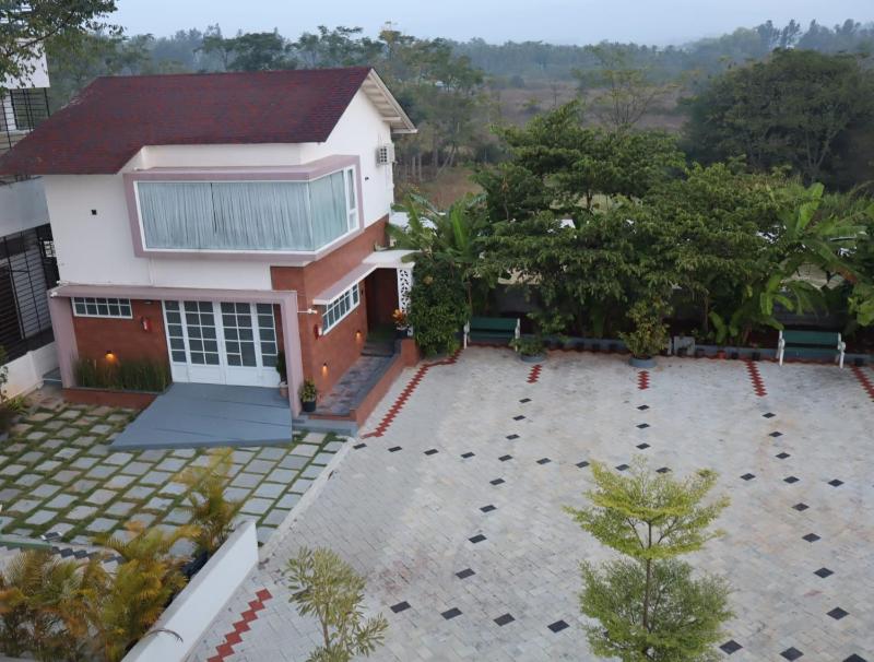 Shaiva Urban Retreat - image 4