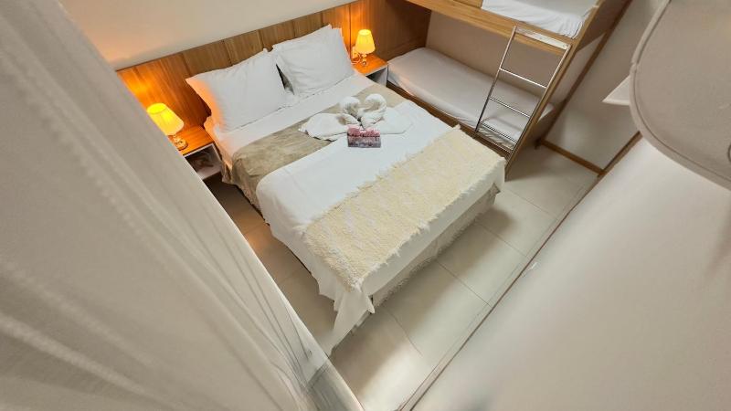 Magnífico APARTAMENTO de Charme - 3 quartos AR CONDICIONADOS SPLIT - Beira Mar 2 banheiros 2 Vagas Garagem 4 Varandas 2 Elevadores Redes para Descanso Wi-Fi Air Fryer Disney Plus HBO Max Cadeiras de Praia e Caixa Térmica - image 21
