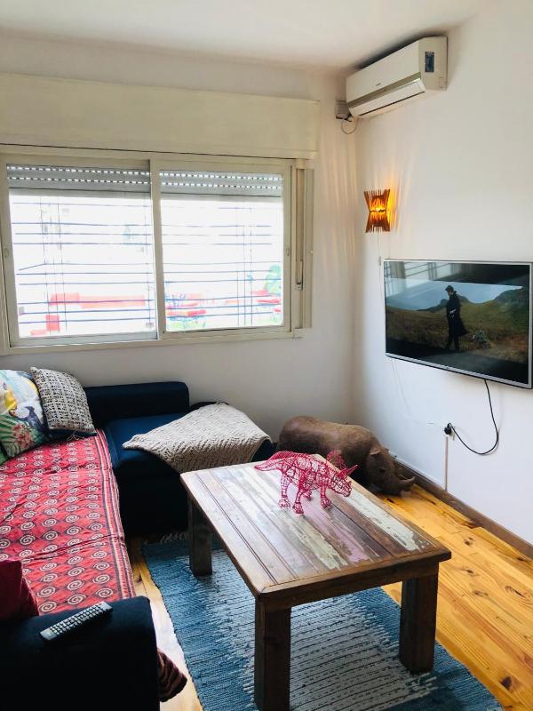 Cozy home with an excellent location - image 3