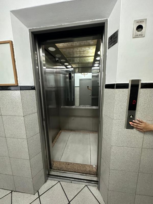Cuarto con baño privado cerca de estación de metro 12 de octubre - image 12