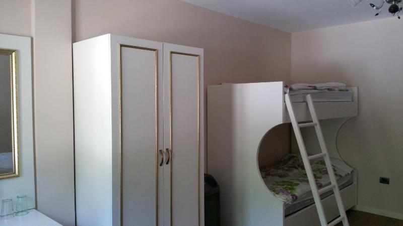 Family Room image 3