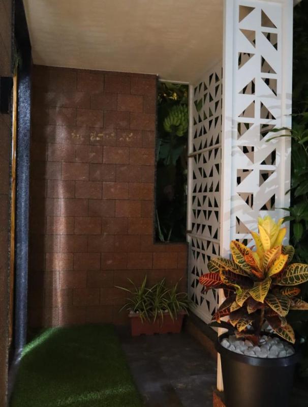 Shaiva urban retreat - image 19