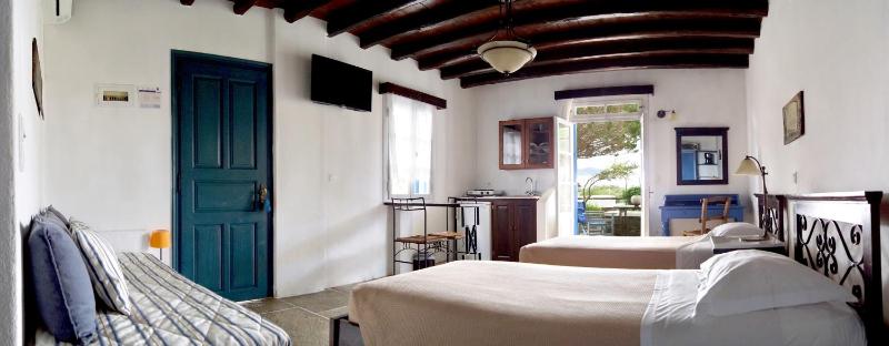 Studio with Sea View image 2