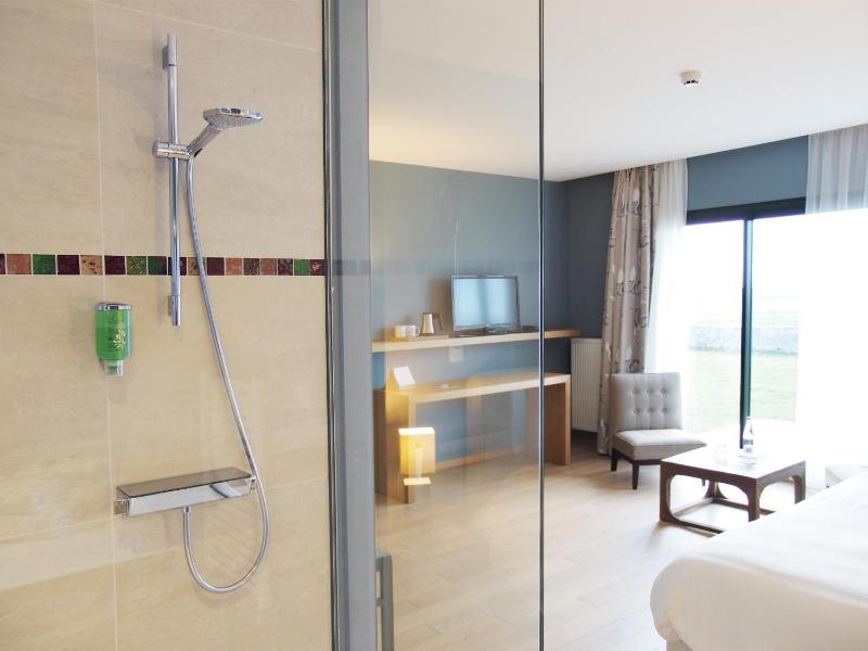 Double Room  sea side  - Ground Floor image 1