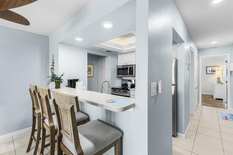 Estero Island Yacht & Racquet Club 224 condo - image 17