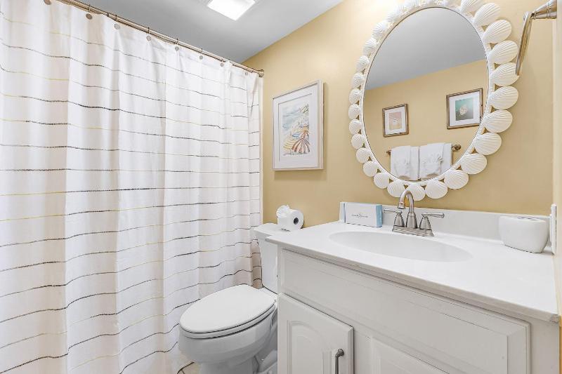 Estero Island Yacht & Racquet Club 224 condo - image 23
