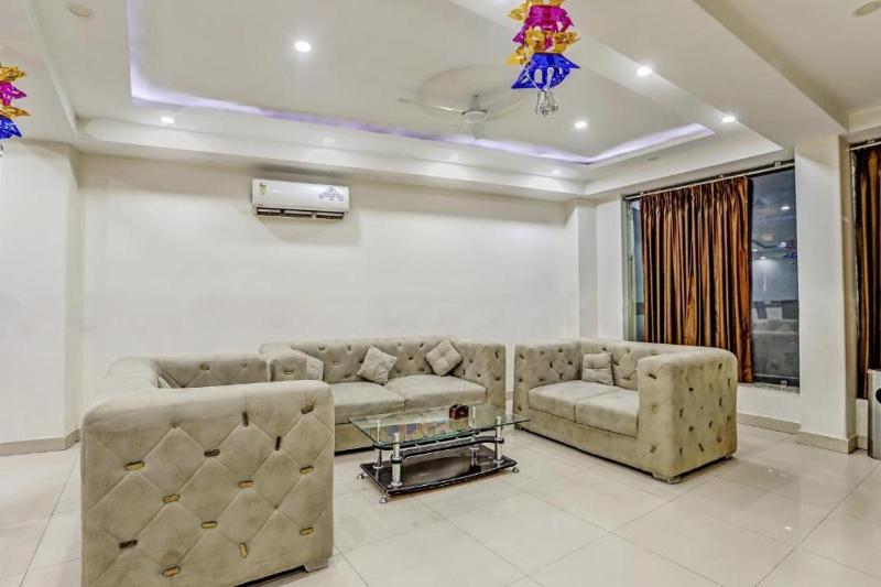 Grow The Modesty Hotel# New Delhi Near International Airport # Family Hotel # Lift - image 7