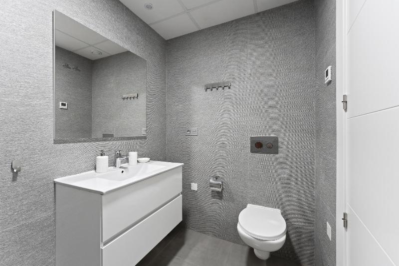 Modern Sea View Apartment - image 6