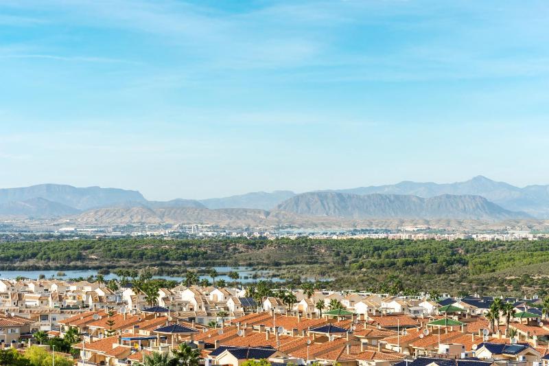 Modern Sea View Apartment - image 36