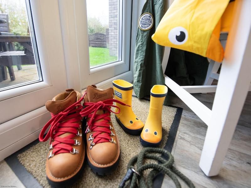 Pearl & Spice Hideaways - 2 two bedroom cottages nearby - Part of the The Bay Filey Holiday Village with pool gym and direct beach access pub restaurant tennis and meadows walks - image 20