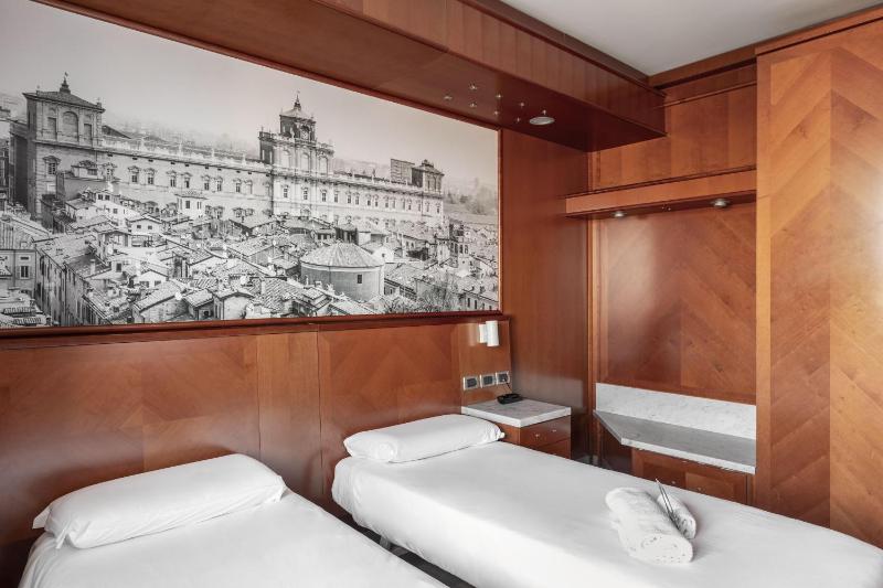 B&B Hotel Modena - image 26
