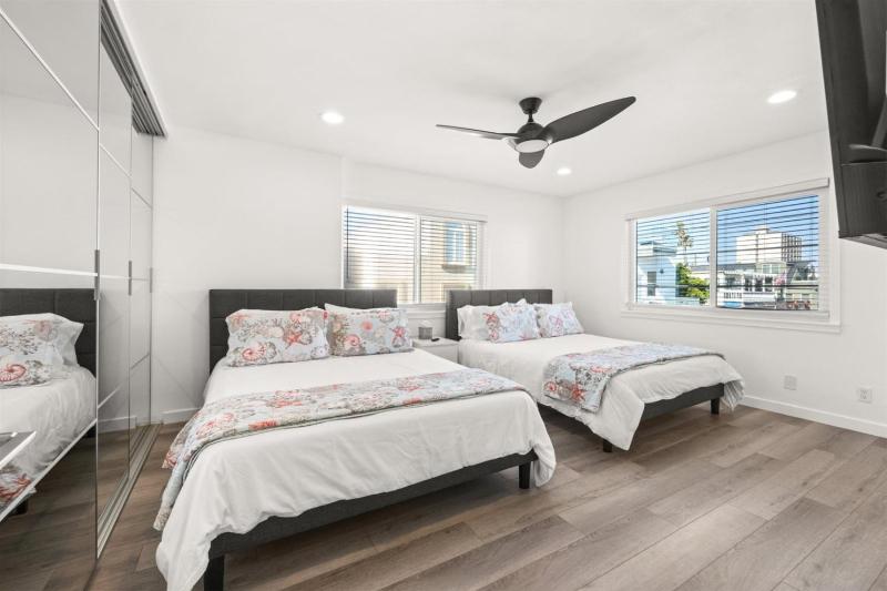 103-LUXURY3 - image 6