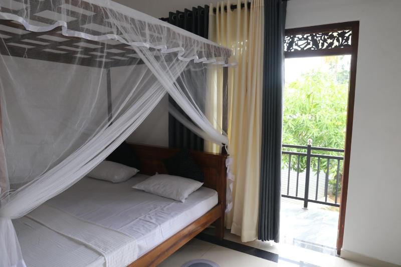 Elena Villa 7 - image 2