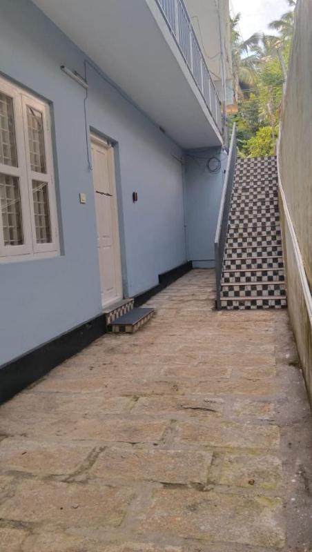 Charis Guest house near Guruvayur Kunnamkulam - image 11