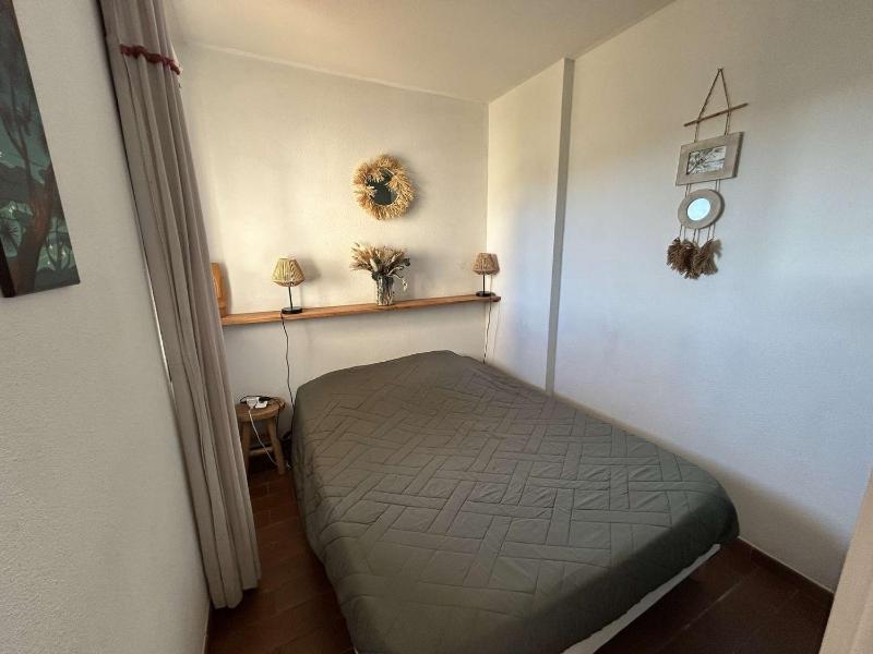 Appartement refait à neuf avec climatisation - Six-Fours-les-Plages - FR-1-845-9 - image 17