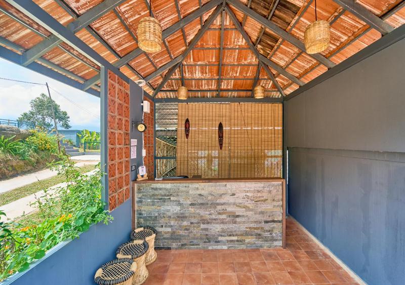 Gardenia Pool Resort Kanthalloor by VOYE HOMES Mountain View Stay Near Bhramaram view Point - image 19