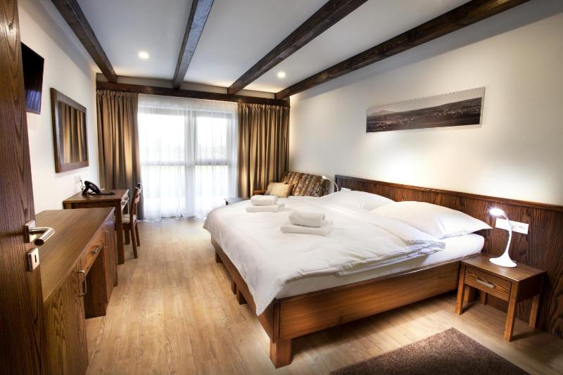 Suite (2 Adults) image 4