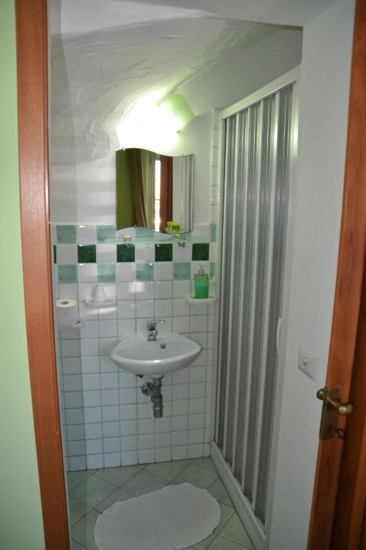 Double Room image 3