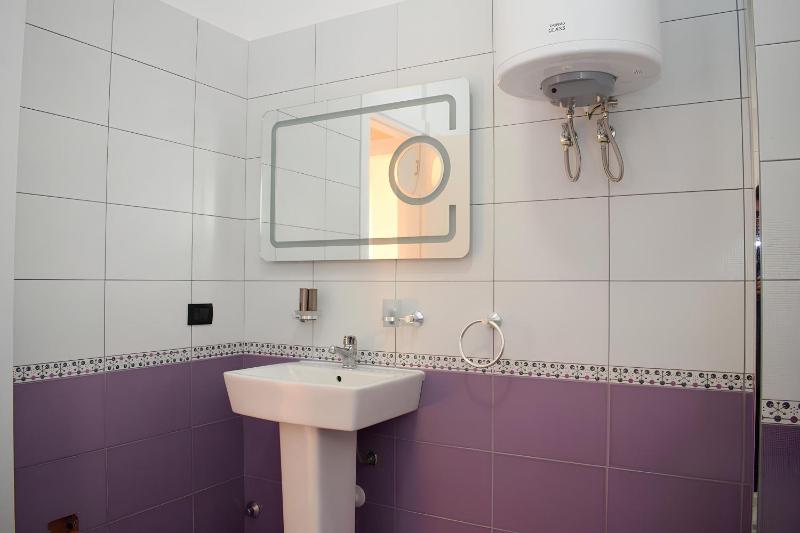 Brisa Del Mar Beachfront Apartment - image 8